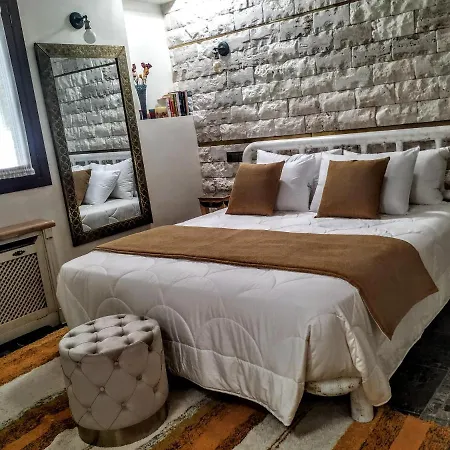 Arunda Luxury Boutique