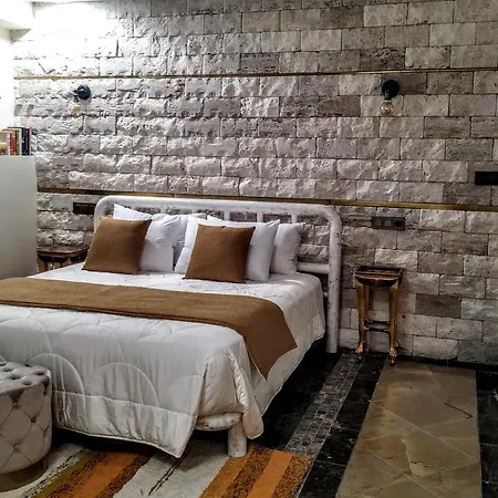 Arunda Luxury Boutique *