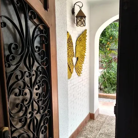 Arunda Luxury Boutique Guest house 4*