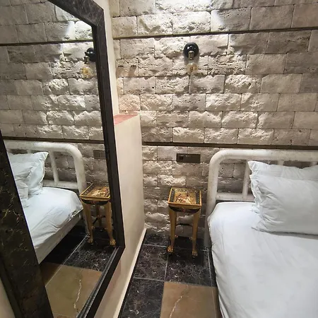 Arunda Luxury Boutique Guest house