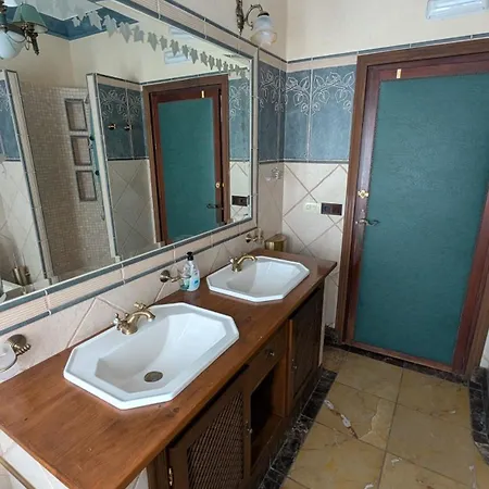 Arunda Luxury Boutique Guest house 4*